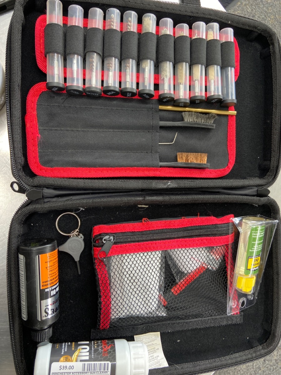 WINCHESTER GUN CLEANING KIT Like New Used Guns