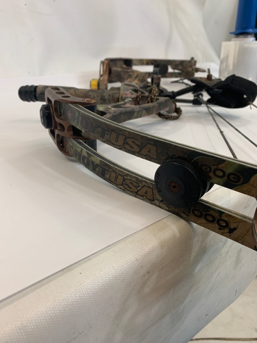 HOYT ARCHERY XT 1000 PRO SERIES Compound Bow (ye) Good Used Guns