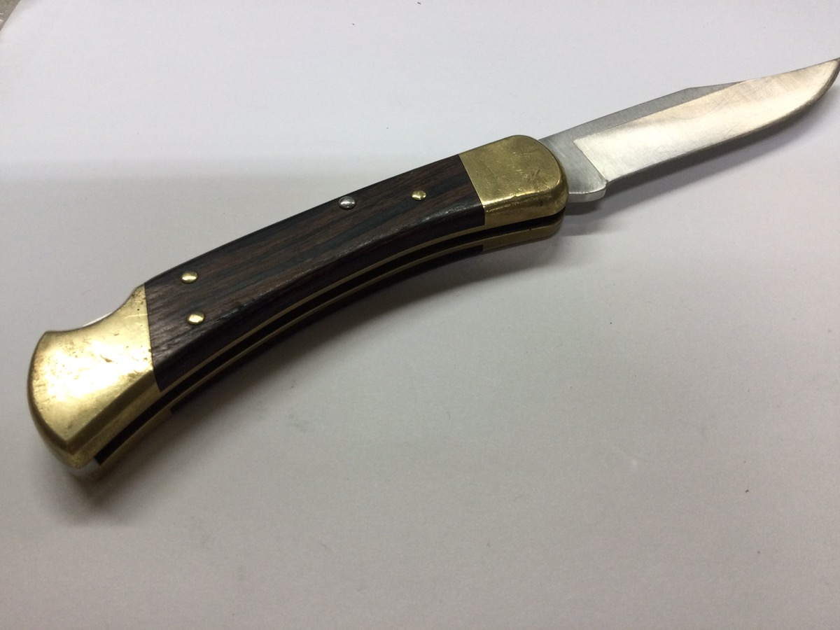 Buck 110™ Folding Hunter Wooden Pocket Knife Idaho Acceptable Used Guns