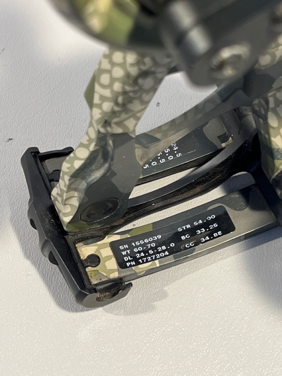 HOYT ARCHERY REDWRX CARBON RX1 COMPOUND BOW CAMO WITH SOFT CASE Very