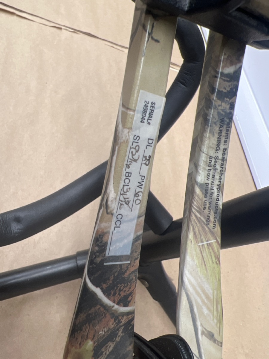 BEAR ARCHERY Bow ENCOUNTER compound bow w/ trophy ridge site Very Good