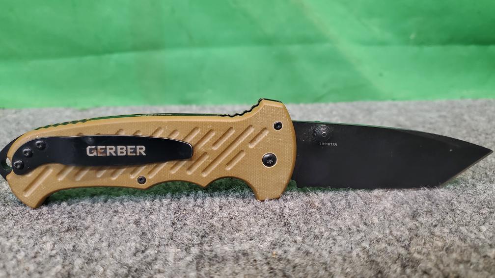 Gerber 06 FAST Assisted Folding Knife 3.8" Black Tanto Combo Blade, G10