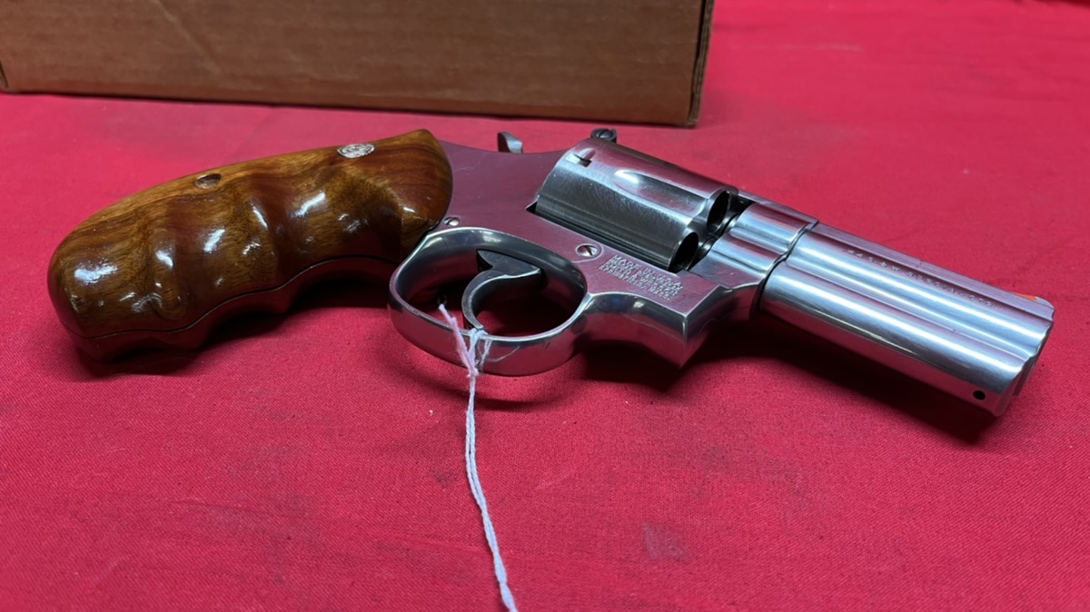 Smith & Wesson Model 696 No Dash 44 Special 3.00