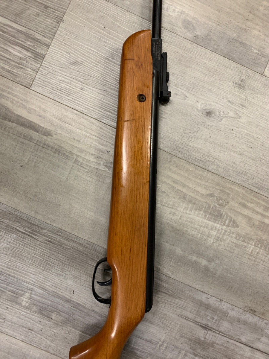 CROSMAN STORM XT 177 CAL BB GUN Very Good Used Guns