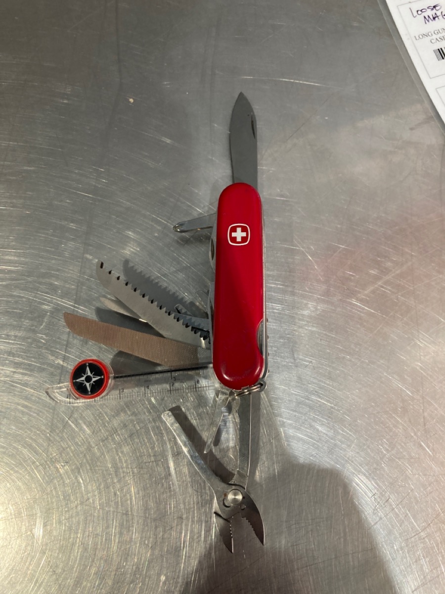 WENGER SWISS ARMY KNIFE Good Used Guns