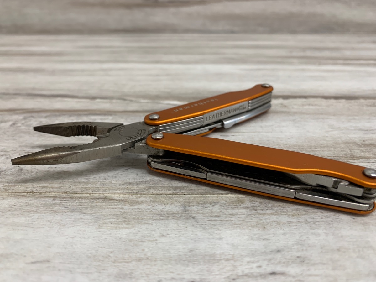 LEATERMAN JUICE S2 MULTITOOL Acceptable Used Guns