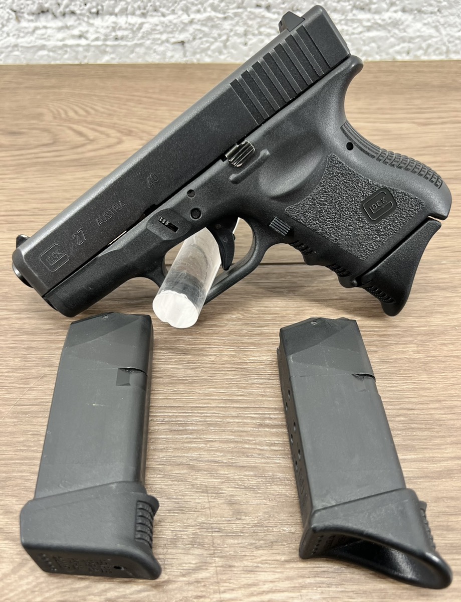 GLOCK 27 GEN 3 40 S&W PISTOL W/ 3 MAGS Very Good Used Guns