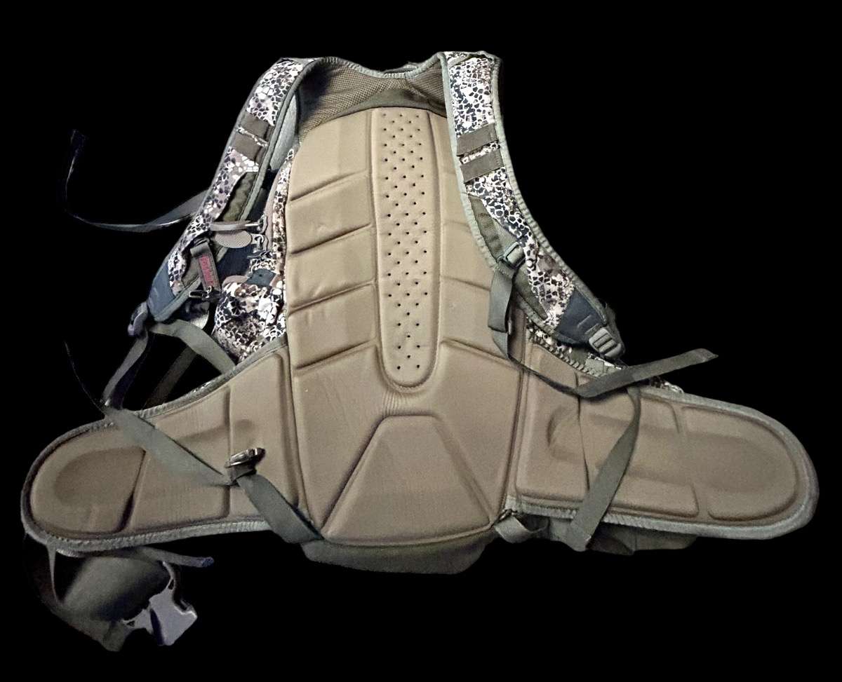 Badlands 2200 Hunting Backpack with Builtin Meat Hauler, Approach