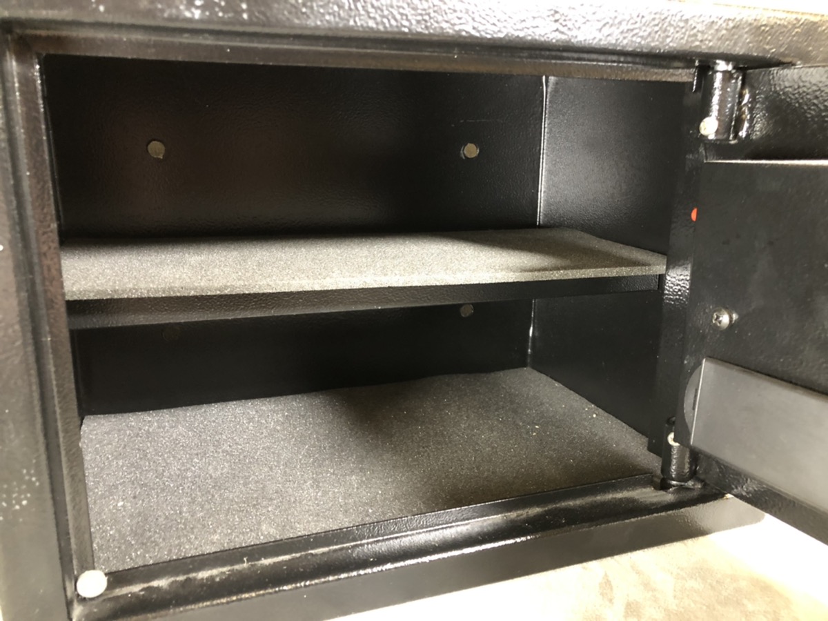 STACKON GUN SAFE Like New Used Guns