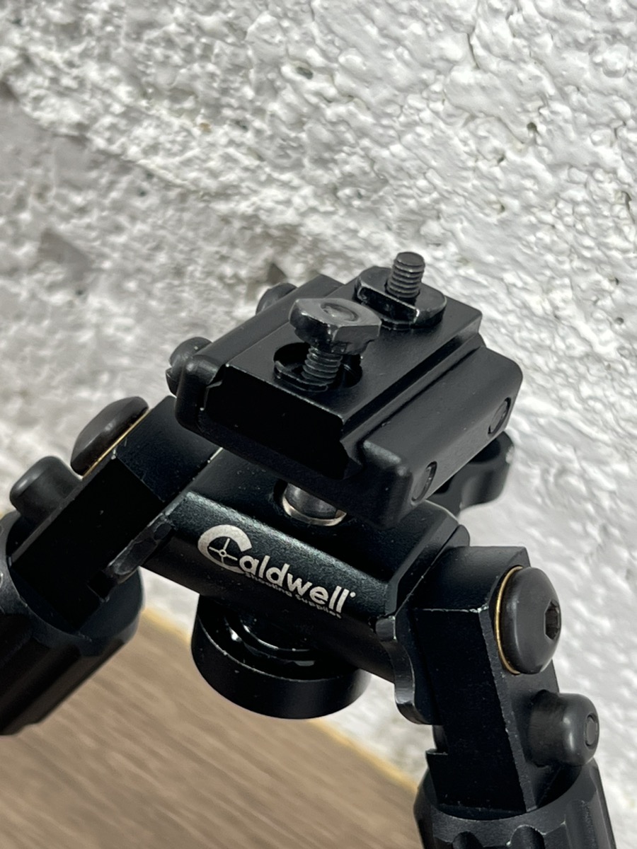 CALDWELL CARBON FIBER BIPOD 68" WITH PICATINNY MOUNT Very Good Used Guns