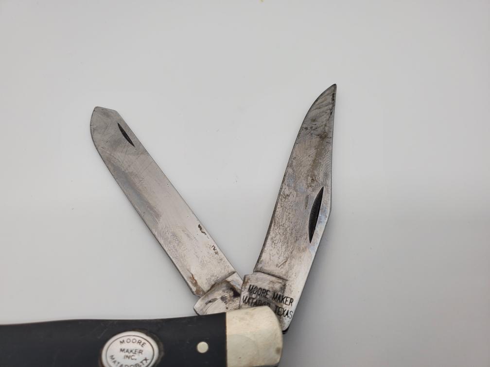 Vintage Moore Maker 2202 CS USA Matador, Texas Folding Knife Good