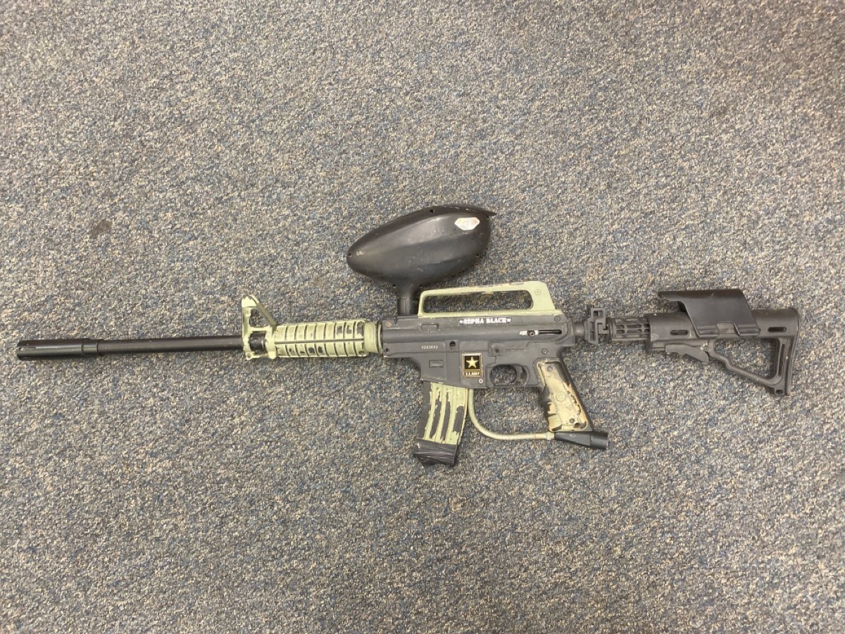 TIPPMANN ARMS ALPHA BLACK PAINTBALL GUN Good Used Guns
