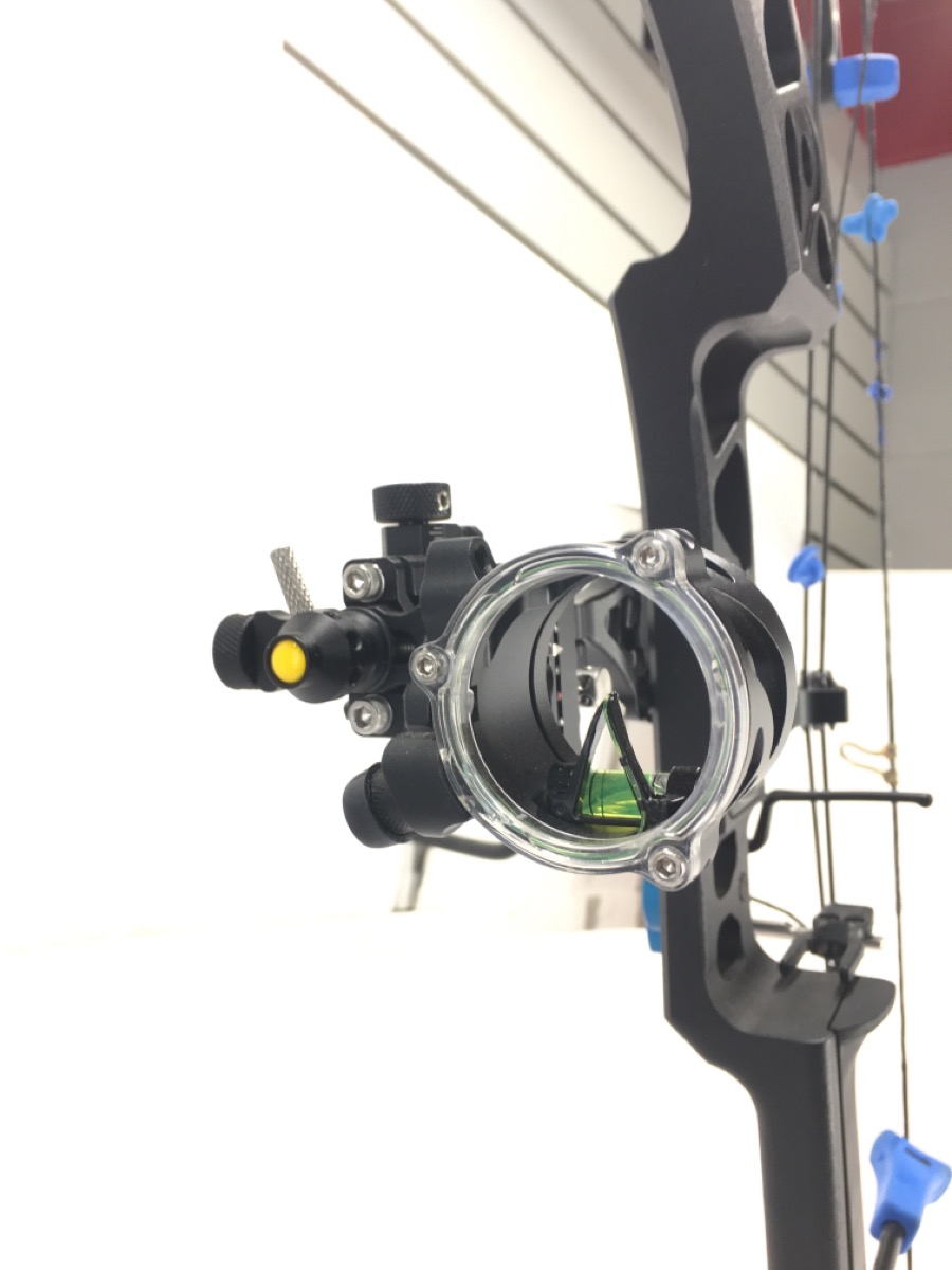 MATHEWS SOLOCAM Z3 SE6 COMPOUND BOW (AEEDC) Very Good Used Guns