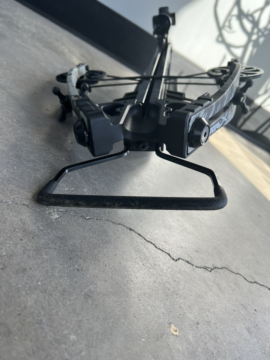 KILLER INSTINCT CROSSBOWS FATAL X 195 LB DRAW WEIGHT Very Good Used Guns