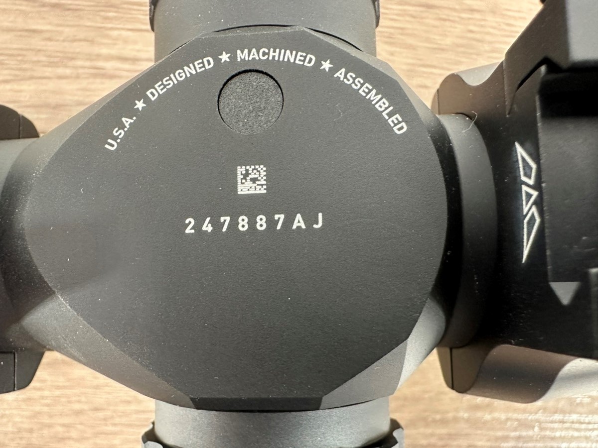 LEUPOLD MARK 5HD 3.618X44 SCOPE FFP TMR RETICLE WITH RINGS Like New