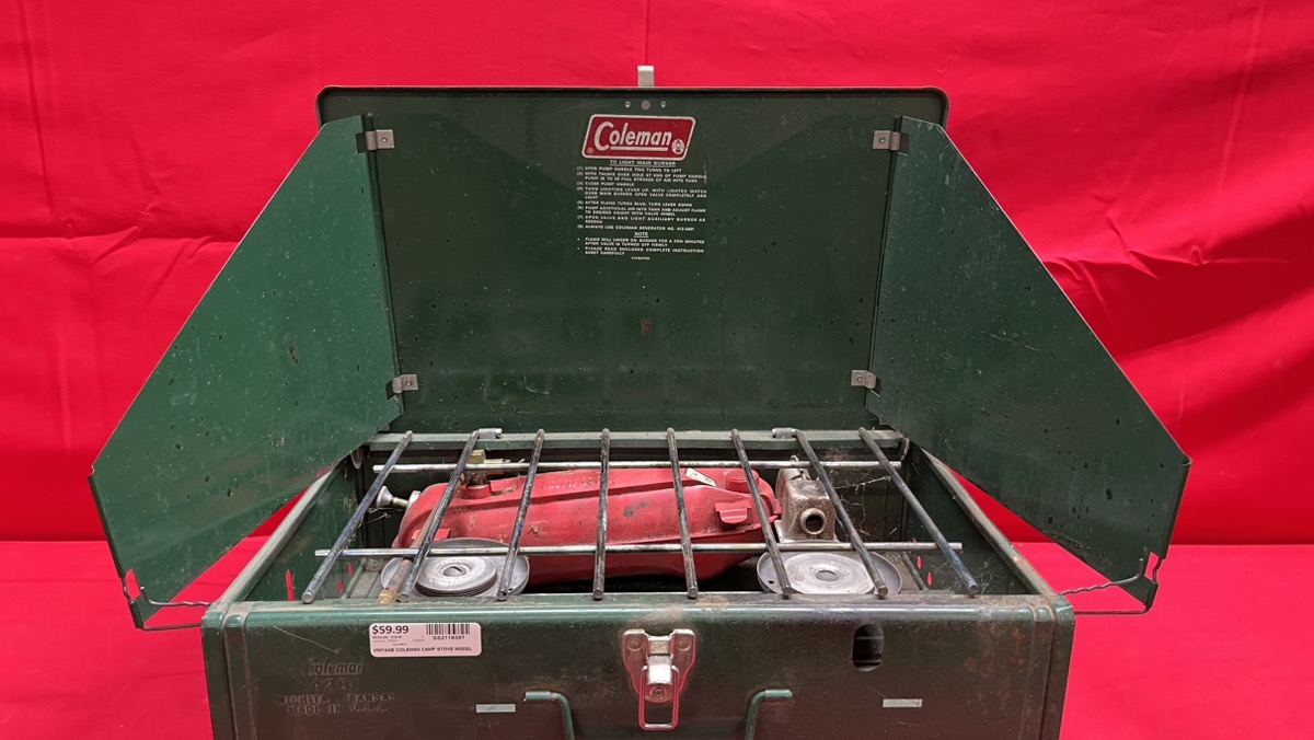 Vintage Coleman Camp Stove Model 425E Two Burner 1976 USA Good Used Guns